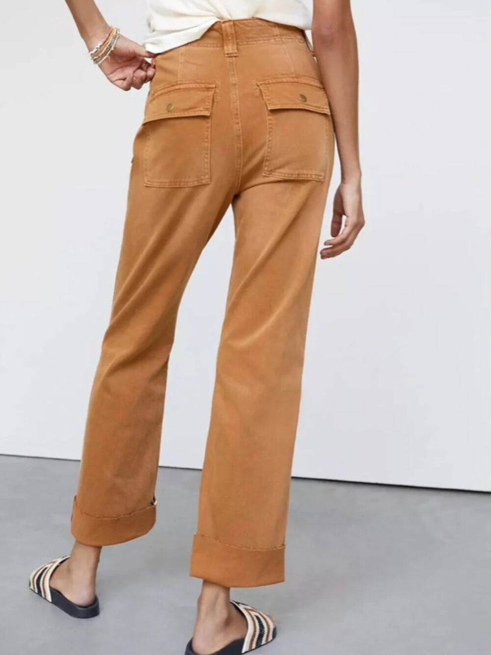 Pilcro Straight-Leg Cargo Pants in Warm Tan - Picture 2 of 13